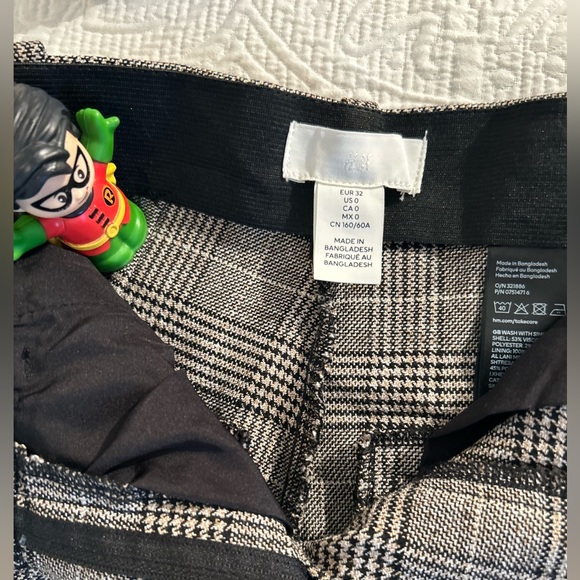 H&M Plaid Trousers - Picture 2 of 3
